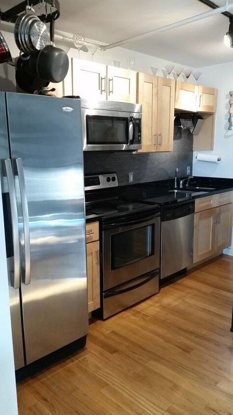 Foto principal - 231 5th Ave N