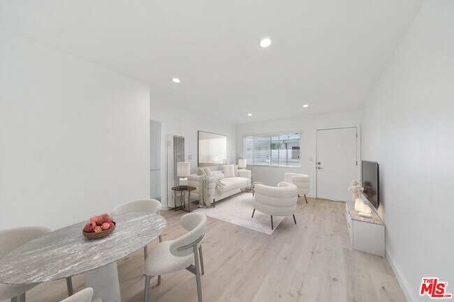 Foto del edificio - 252 S New Hampshire Ave