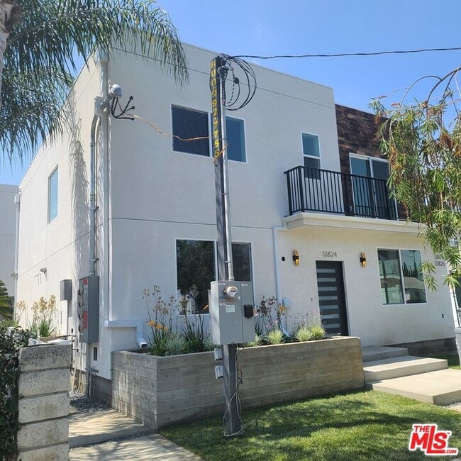 Building Photo - 13824 Bessemer St