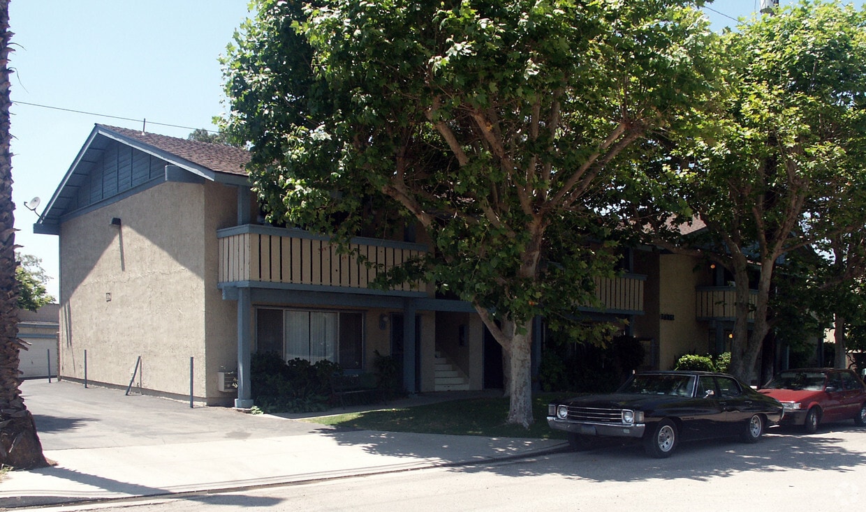Building Photo - 14261 Edwards St