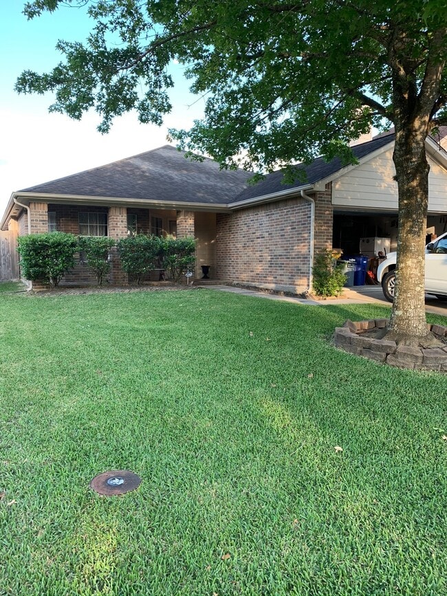 Building Photo - 205 Mammoth Springs Ln