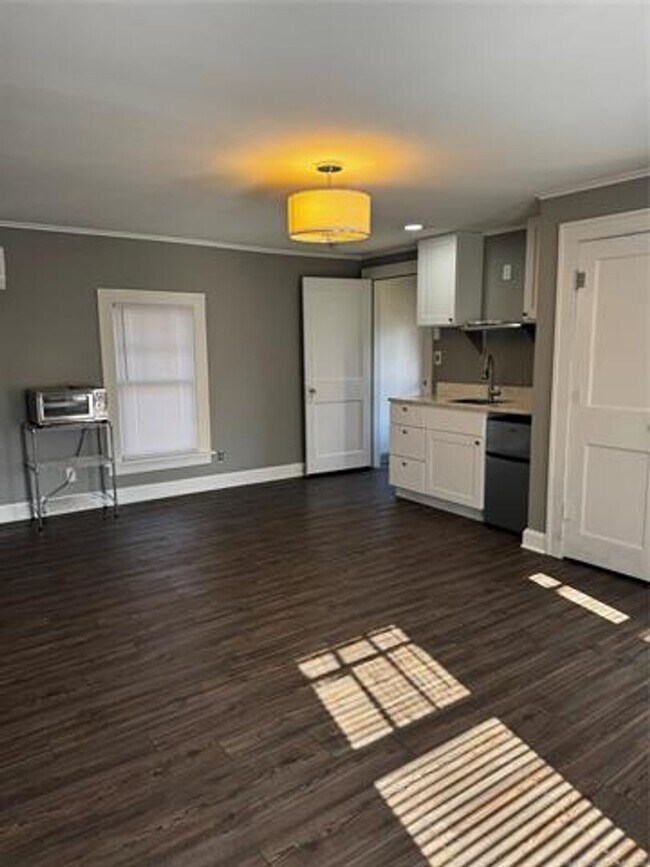 Foto del edificio - Adorable Garage Apt located in the heart of midtown!