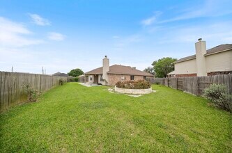 Building Photo - 6007 Wilcox Point Dr