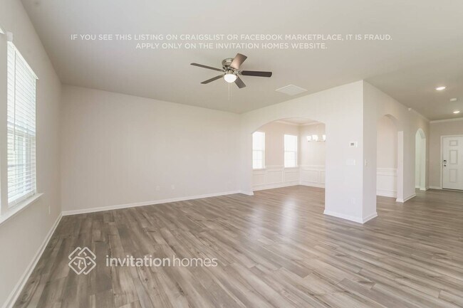 Foto del edificio - 5998 Oak Br Cir