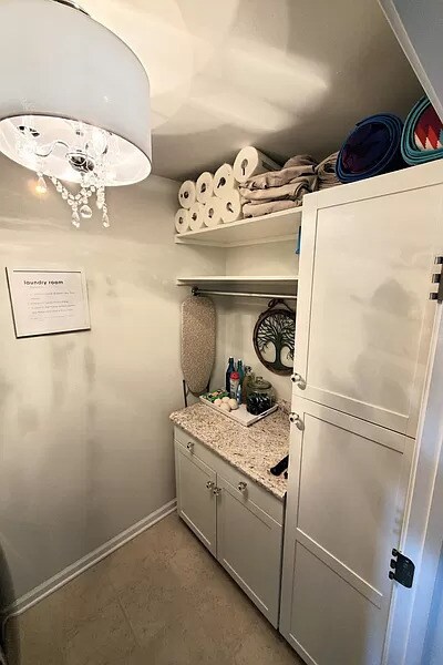 Building Photo - FOX RIDGE