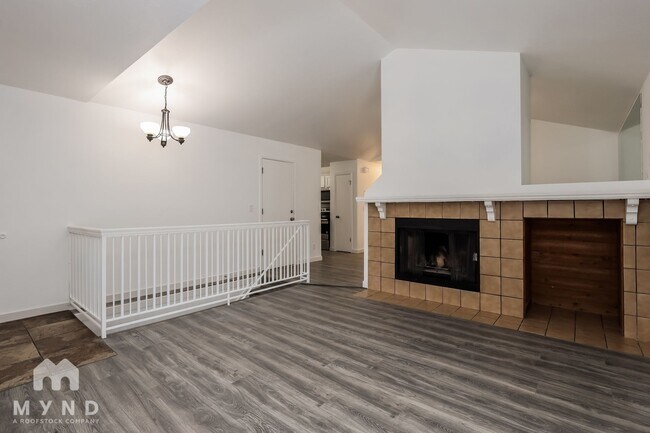 Building Photo - 3130 Green Acre Dr