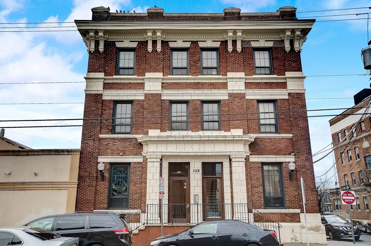 Foto principal - 325 Palisade Ave