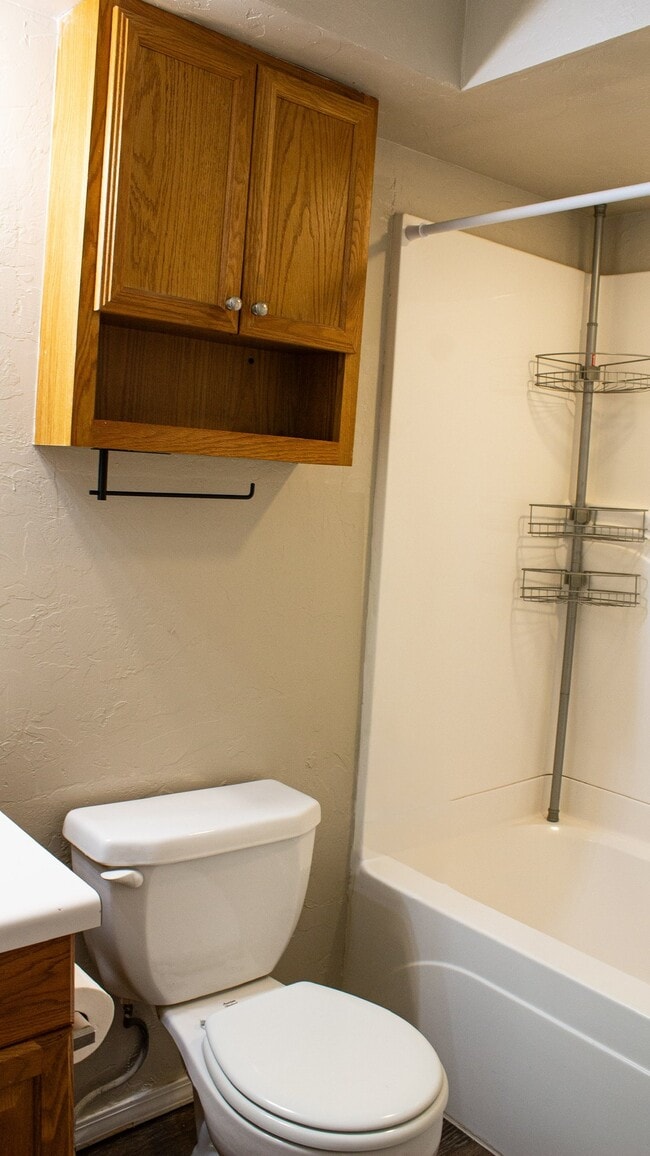 Foto del edificio - 1329 Eastgate Dr