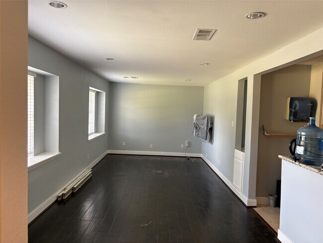 Building Photo - 11703 Triola Ln