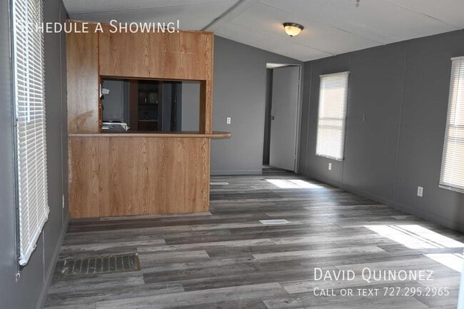 Building Photo - 7545 Titleist Dr