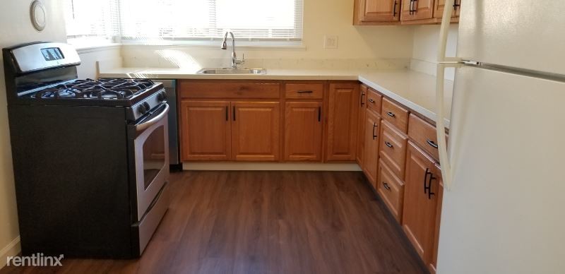 Foto principal - 851 Roble Ave