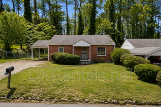 Building Photo - 1295 Westmont Rd SW