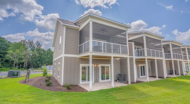 Foto del edificio - 228 Moorland Reserve Place