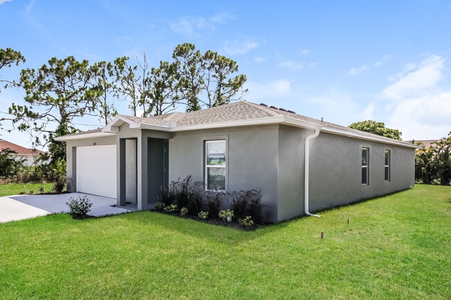 Building Photo - 4012 W Gator Cir