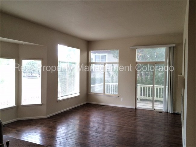 Building Photo - 7054 Pike Ct