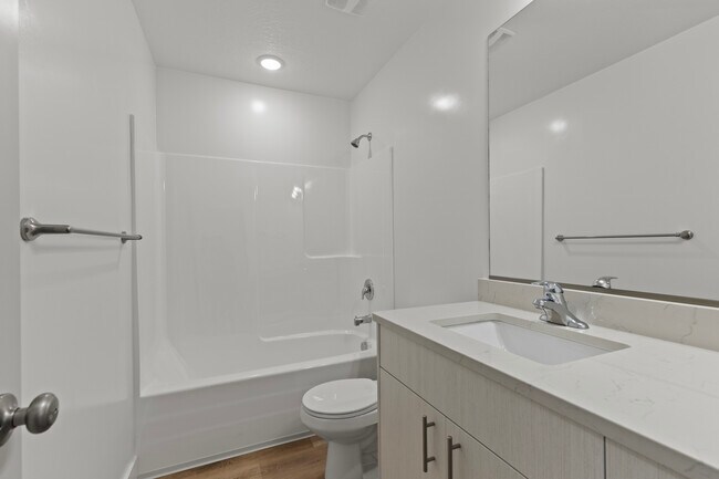 Building Photo - NT 3410