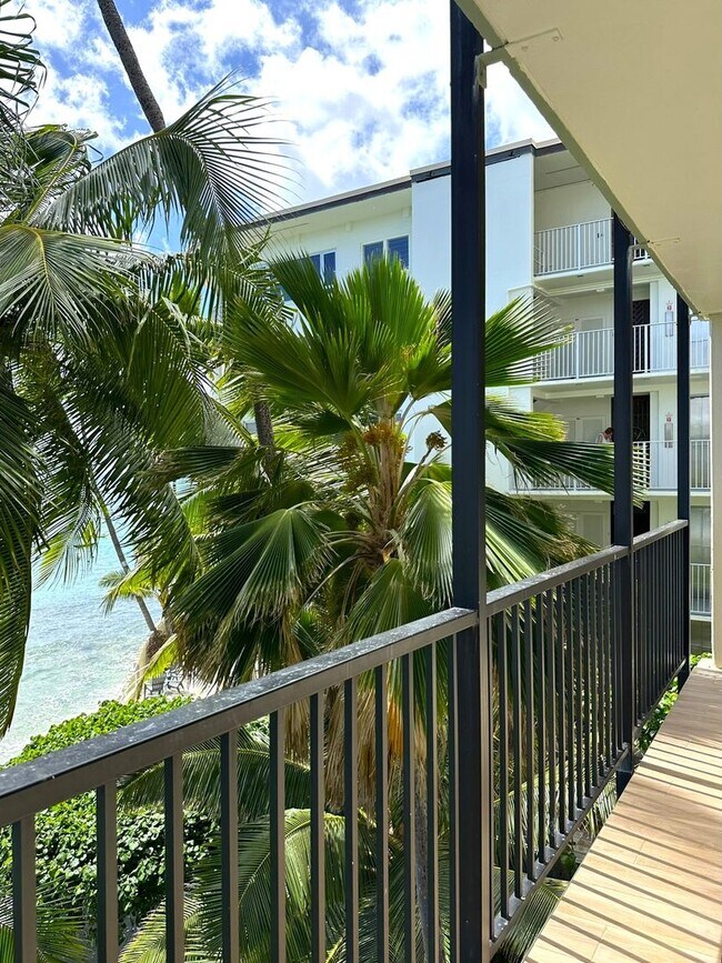 Foto del edificio - Gold Coast, Tropic Seas - 2BR/2BA/Street Parking Only