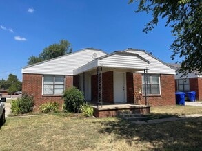 Building Photo - 1013 Arkansas St