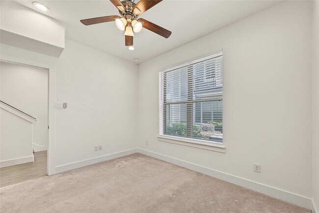 Foto del edificio - 2208 McGowen St