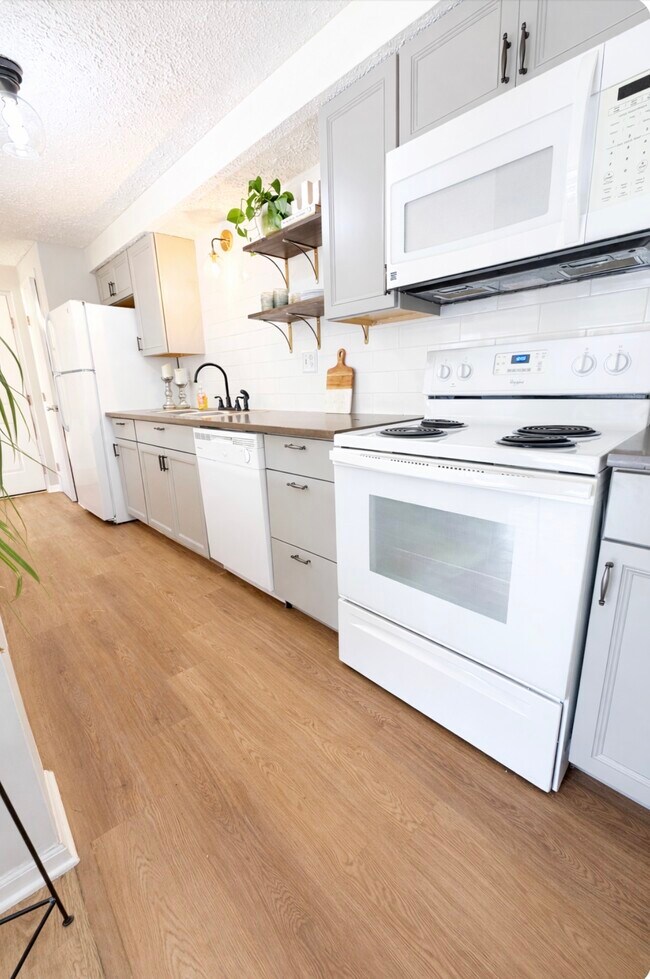 Foto del edificio - 32 Sequoia Ct