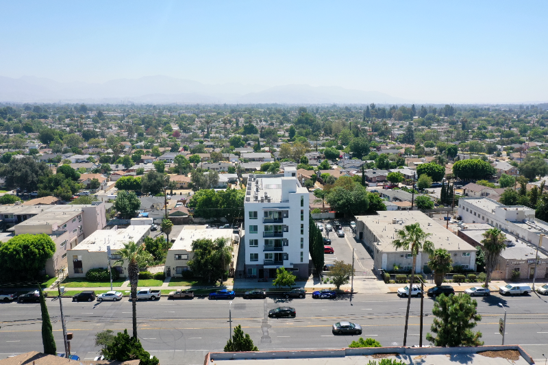 Primary Photo - 8802 Van Nuys Blvd