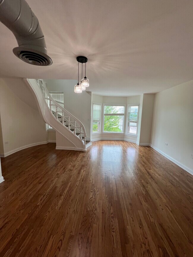 Foto del edificio - 119 S Paulina St