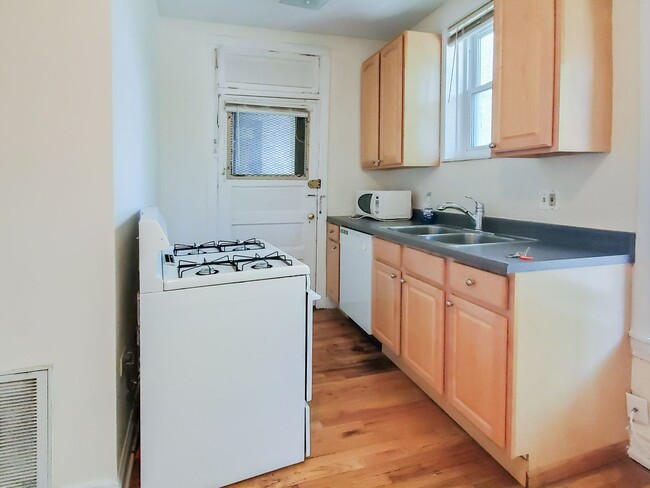 Foto del edificio - 3525 N Broadway St