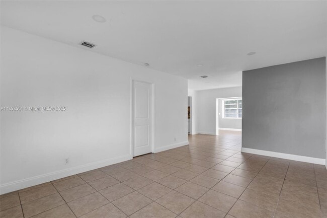 Foto del edificio - 3171 NW 16th St