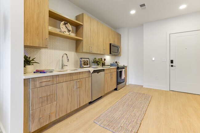Building Photo - Boxcar Apartments