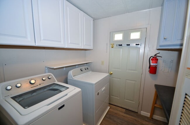 Building Photo - 3bd 2 ba - Mobile Home