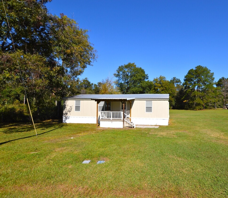 345 Miller St, Ray City, GA 31645 House Rental in Ray City, GA