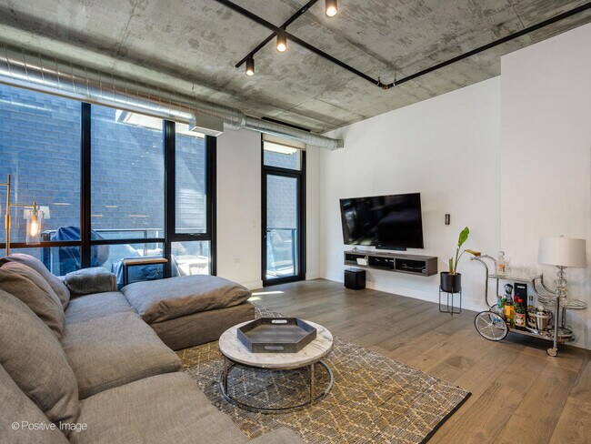 Foto del edificio - 111 S Peoria St