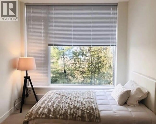 Building Photo - 8850 University Crescent