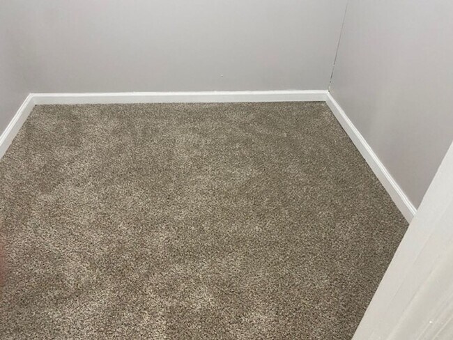 Foto del edificio - Duplex close to KU Med and close to entertainment and shopping