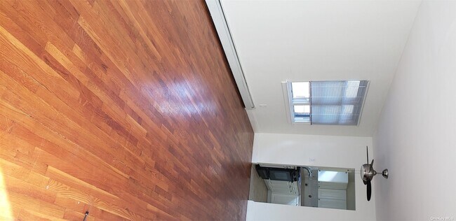Building Photo - 240-29-240-70 70th Ave