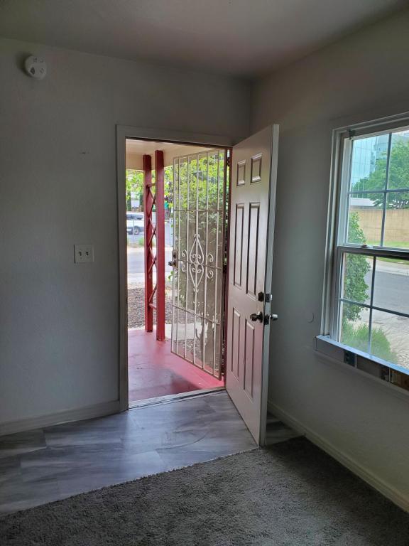 Foto del edificio - 2600 43rd St Sacramento 95817