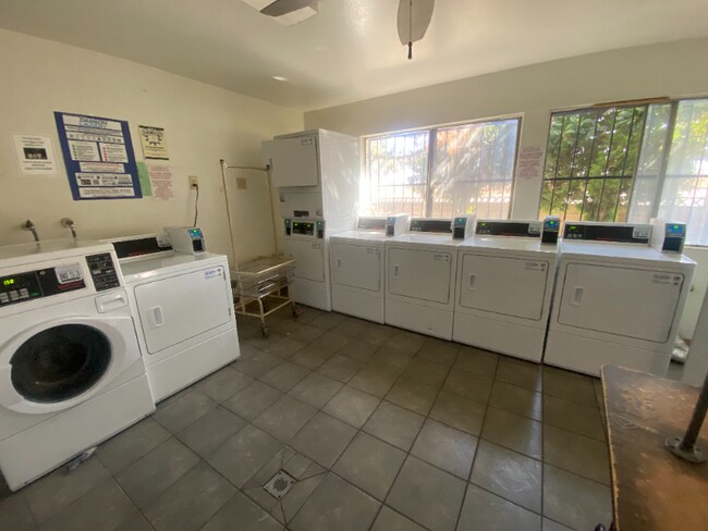 Foto del edificio - 2255 Cahuilla St