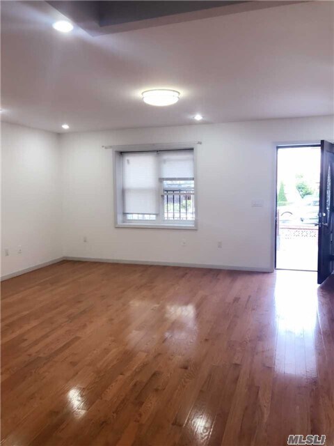 Building Photo - 148-26-148-58 58th Ave