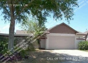 Building Photo - 10819 Venice Cir