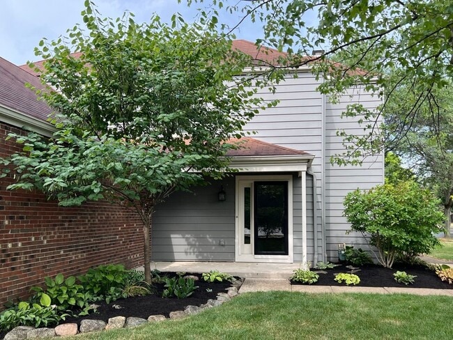 Building Photo - 3 Bedroom Townhome in Dublin, OH