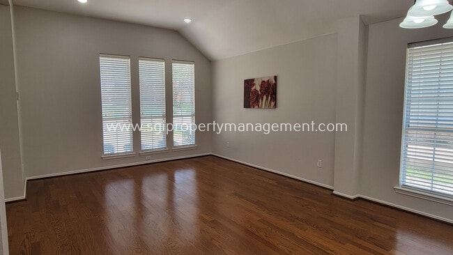 Building Photo - 1403 Lighthouse Ln