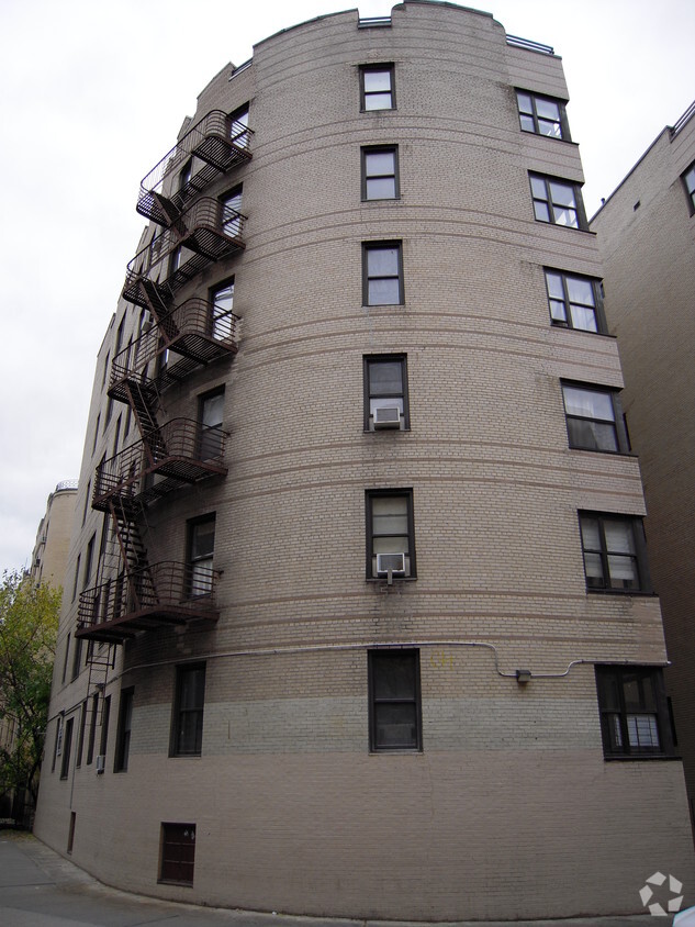 Foto principal - 725 West 184th Street