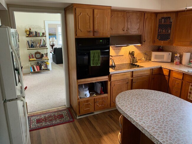 Foto del edificio - 176 Clinton St