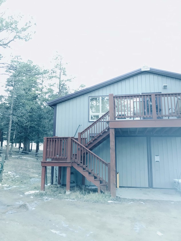 Primary Photo - 392 Willow Creek Rd