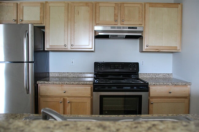 Building Photo - Olde Orchard Park Apartments