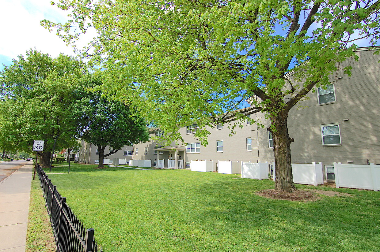 Primary Photo - Monon Station Apartments