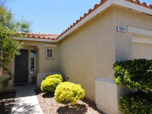 Building Photo - 10641 Primrose Arbor Avenue