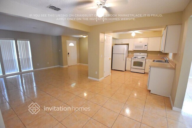 Foto del edificio - 8173 Jellison St