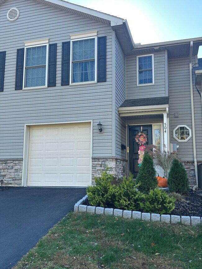 Foto del edificio - 504 W Perry St