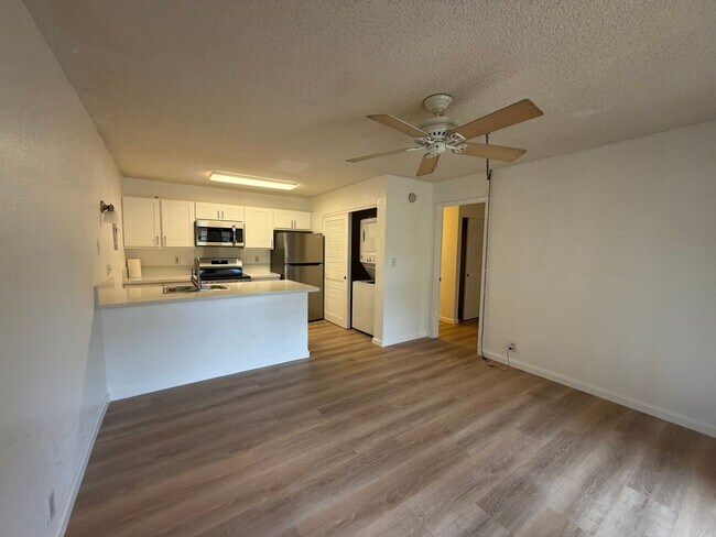 Building Photo - Ihona K2 One bedroom, one bathroom, one parking ground level townhouse.
